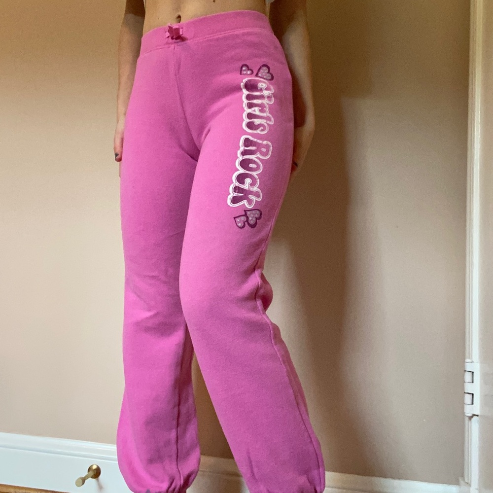 “Girls rock” jogger pants